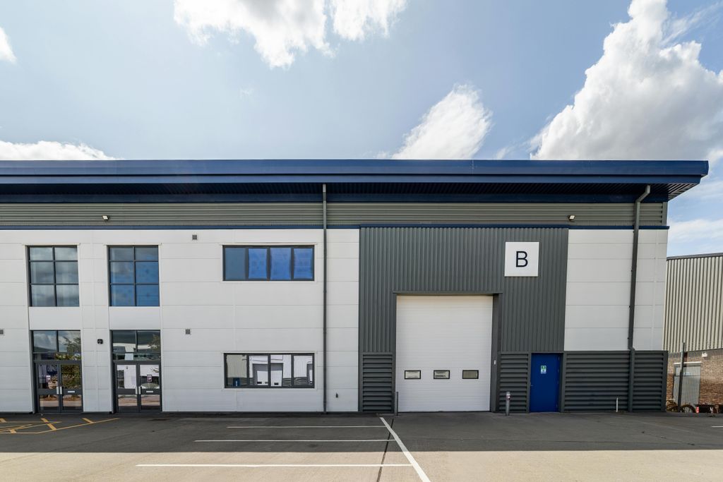 Property photo 3 of 16 Units A To D Elstree Trade Park-102.Jpg