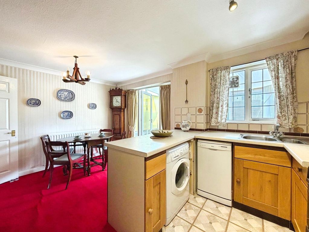 Property photo 3 of 13 Pbox-Img.Jpg