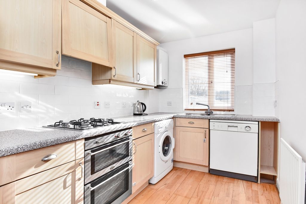 Property photo 3 of 6 252129 (4)
