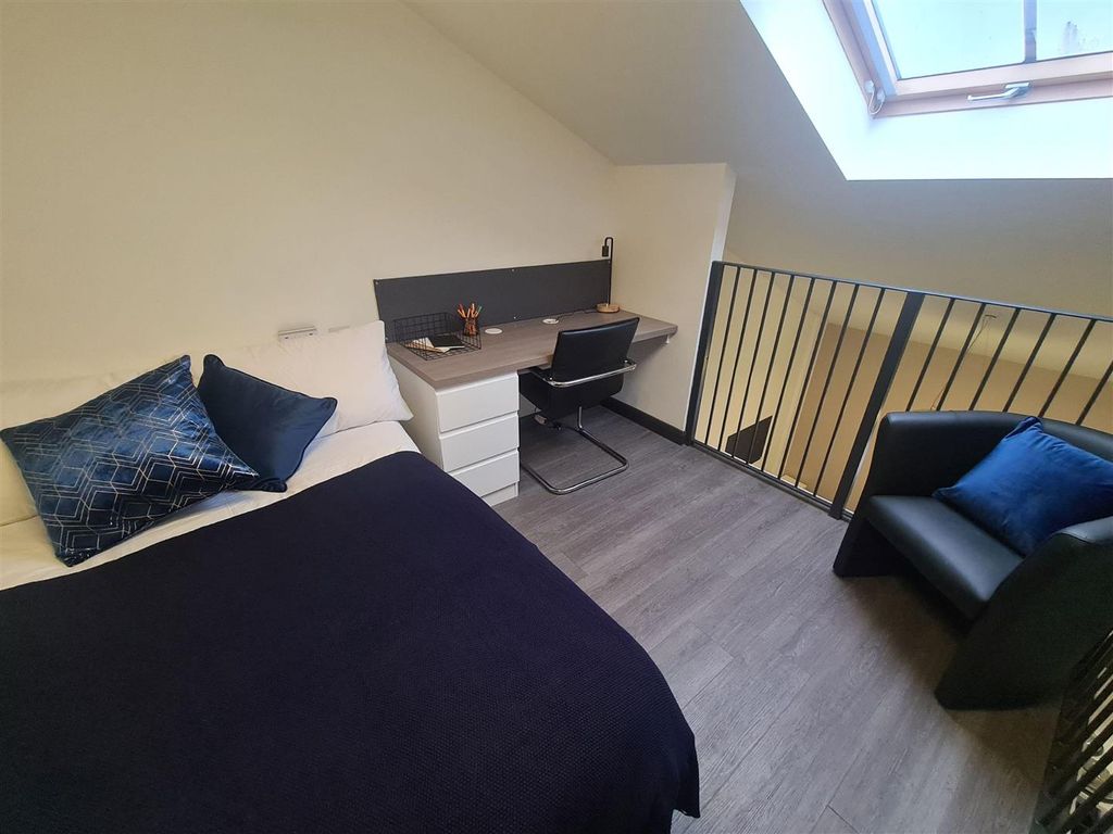 Property photo 3 of 30