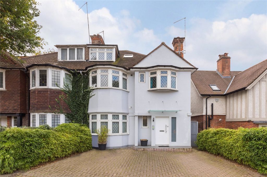 Property photo 1 of 17