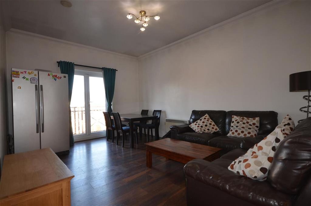 Property photo 3 of 12