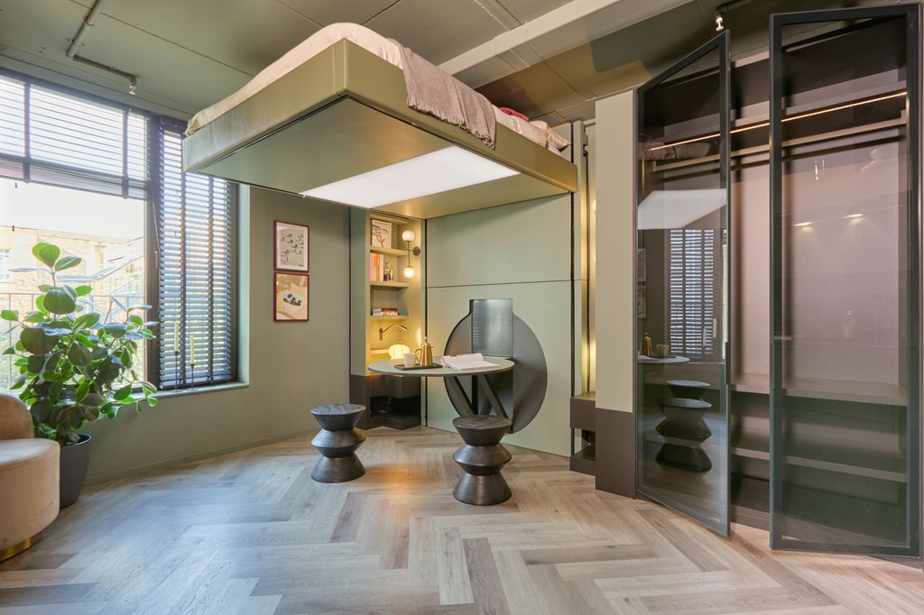 Property photo 3 of 12