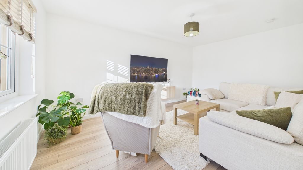 Property photo 2 of 28 Photo 19