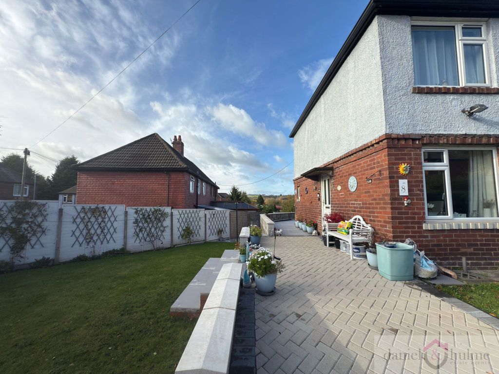 Property photo 2 of 31 22F843Ea-88E3-4317-A046-cc4c5E3Ff029