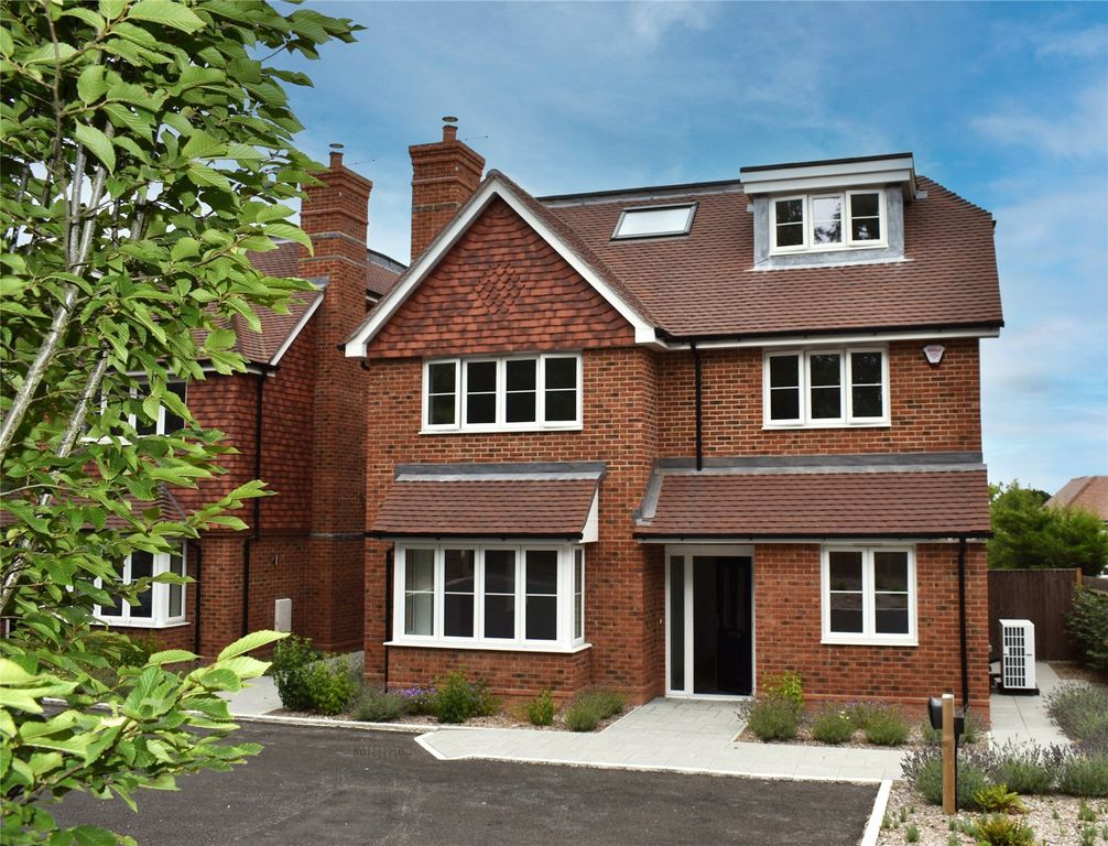 Property photo 1 of 21 Picture No. 77