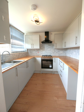 Property photo 3 of 16 Kitchen