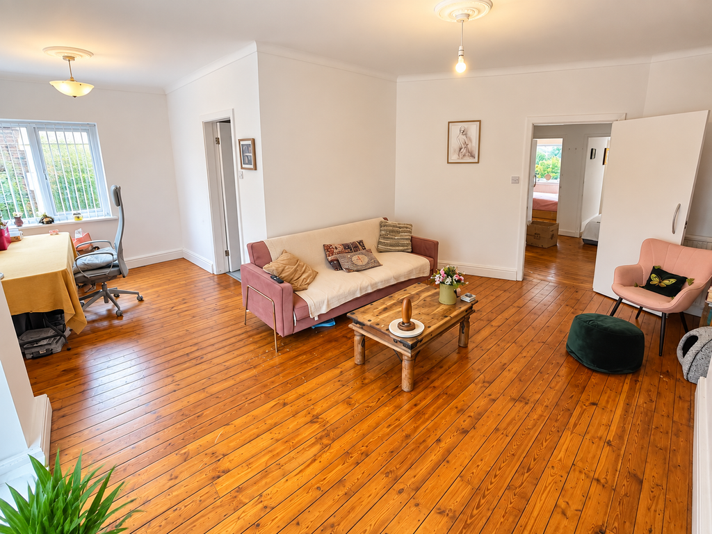 Property photo 2 of 11 A7