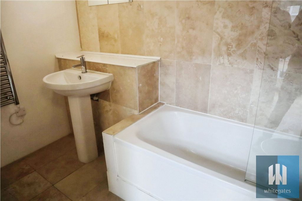 Property photo 3 of 9 Picture No. 10