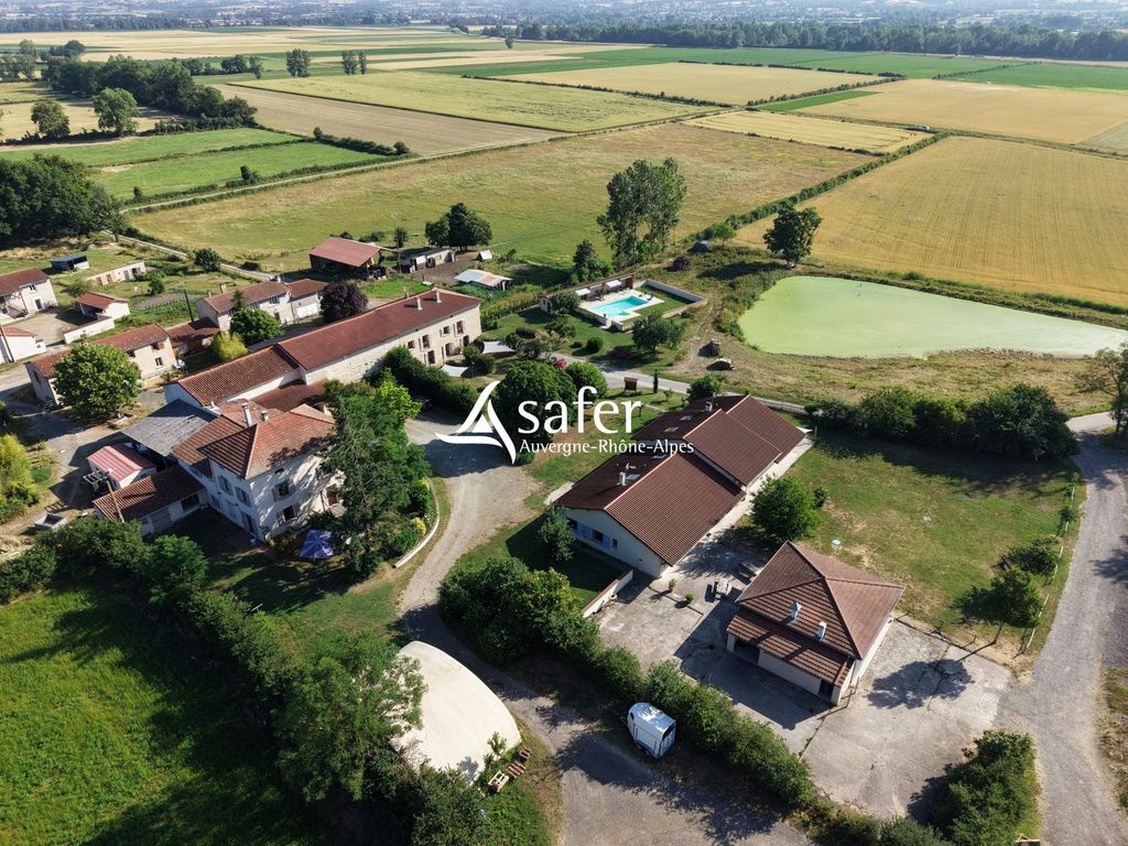 Property photo 1 of 12 Large-Capacity Rural Gîte And Residence