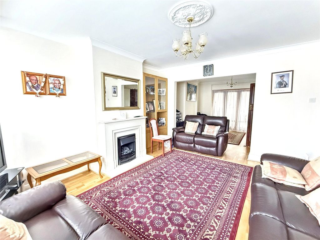 Property photo 3 of 15 Picture No. 13