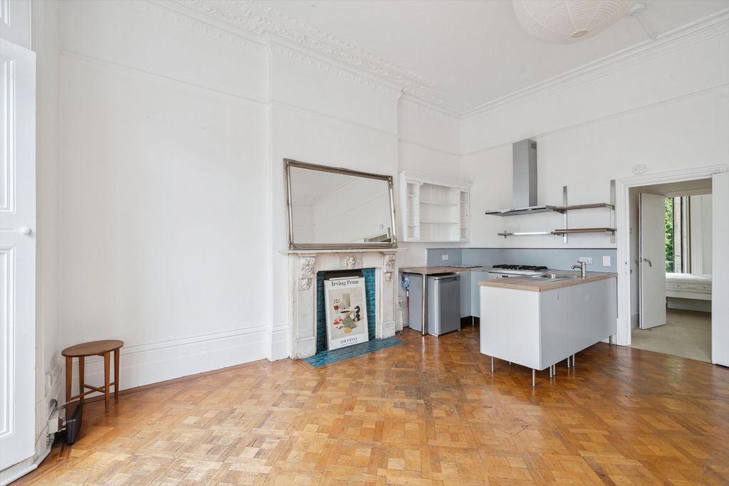 Property photo 2 of 11 Image