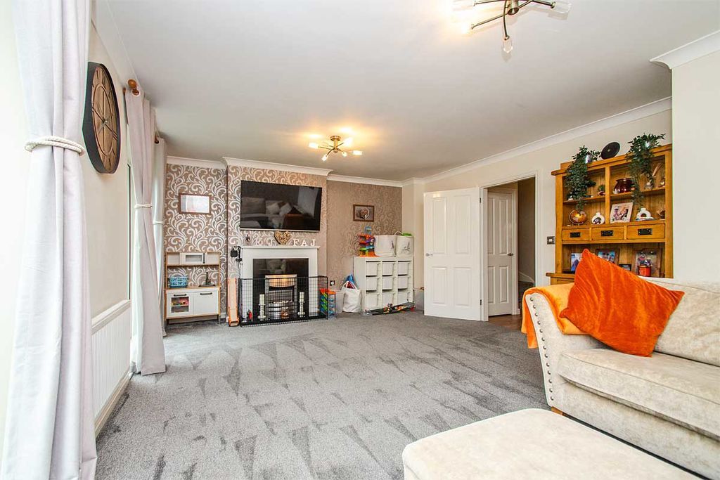 Property photo 2 of 26 Photo 6