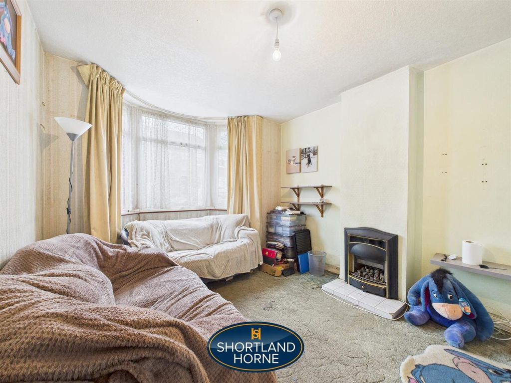 Property photo 2 of 15 Cam01906G0-Pr0618-Still003.Jpg