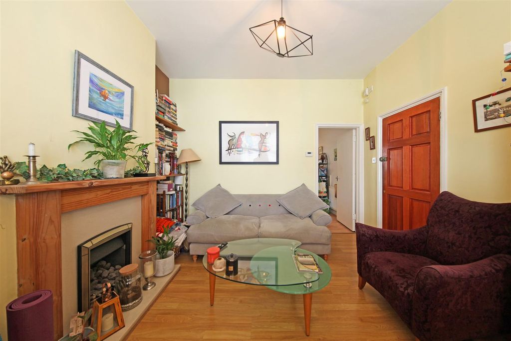 Property photo 1 of 10 Reception Room Into Bay Window