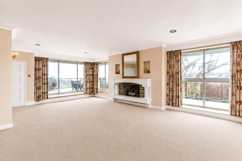 Property photo 1 of 17 Picture No. 64