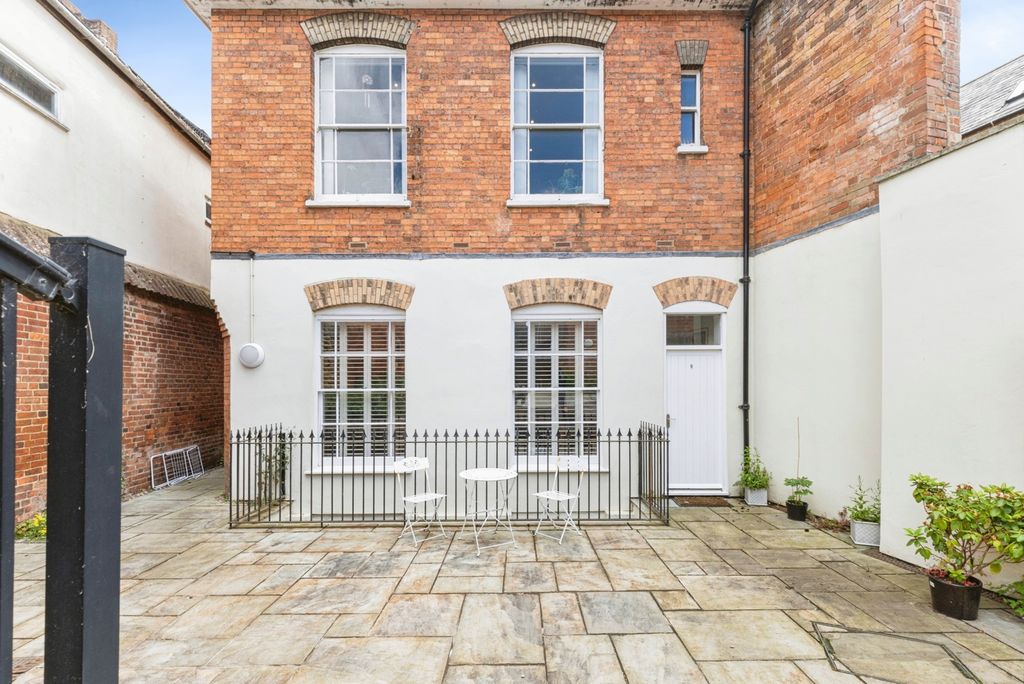 Property photo 1 of 12 Pbox-Img.Jpg