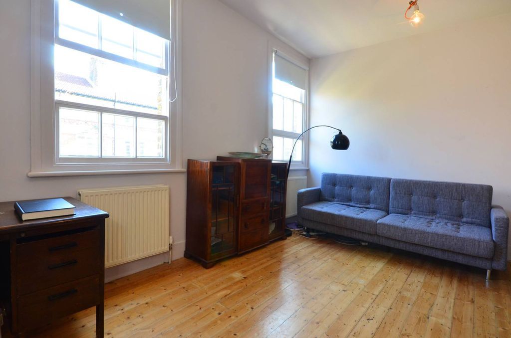 Property photo 3 of 9