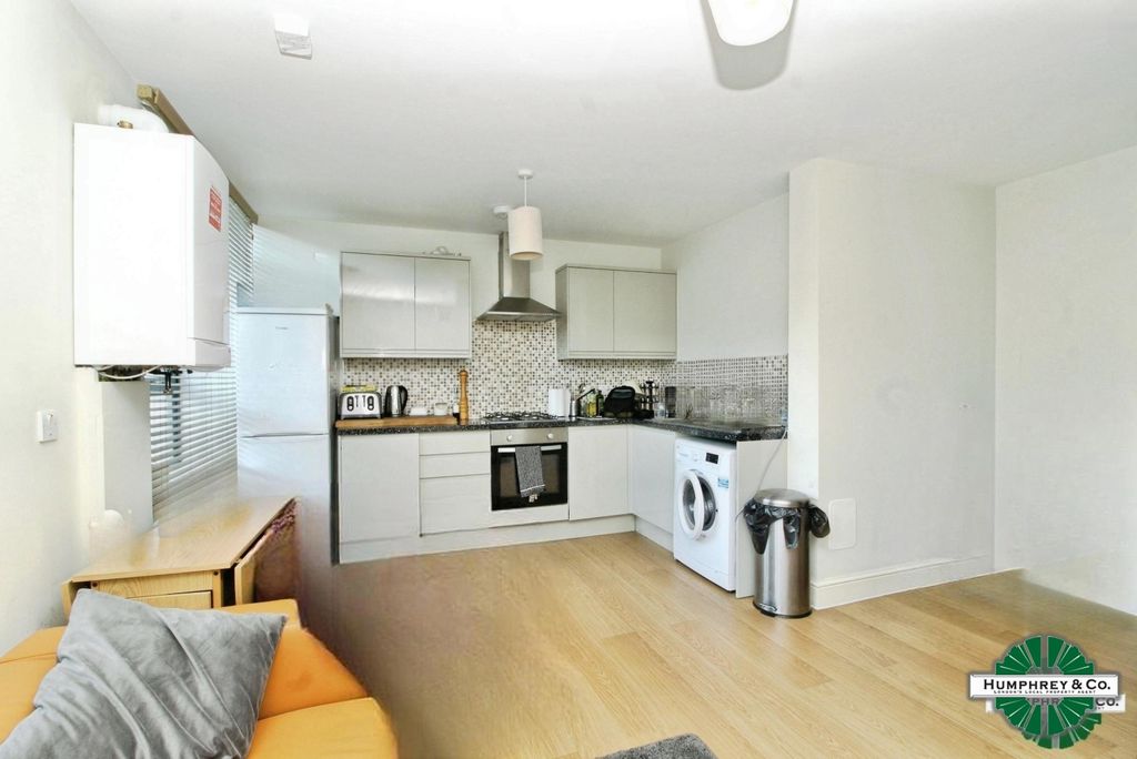Property photo 1 of 6 Pbox-Img.Jpg