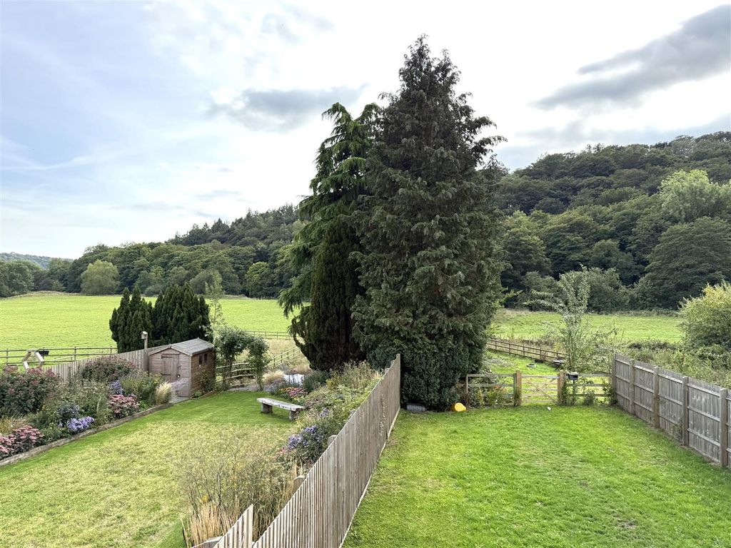 Property photo 3 of 17 Chase 8.Jpg