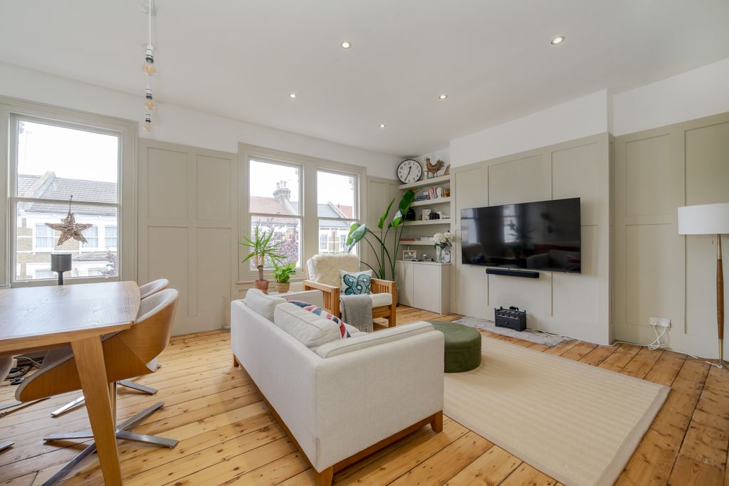 Property photo 1 of 19