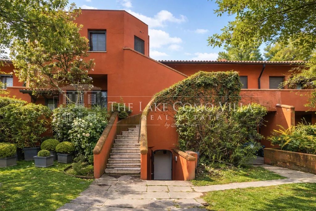 Property photo 2 of 33