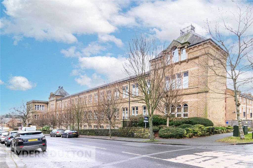 Property photo 1 of 16 Front