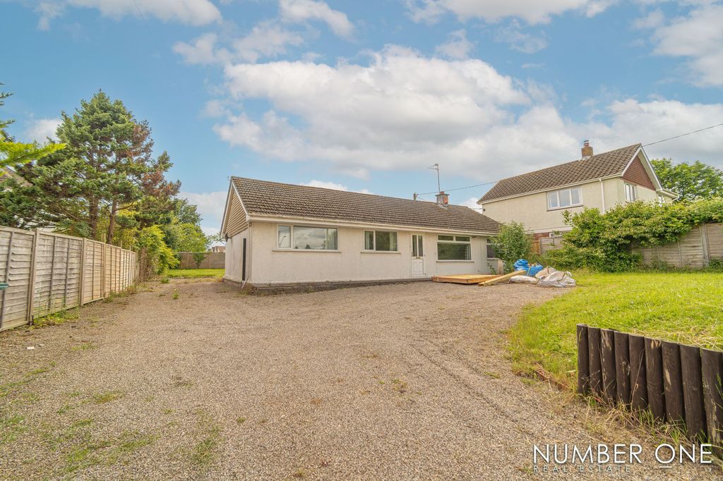 Property photo 1 of 41