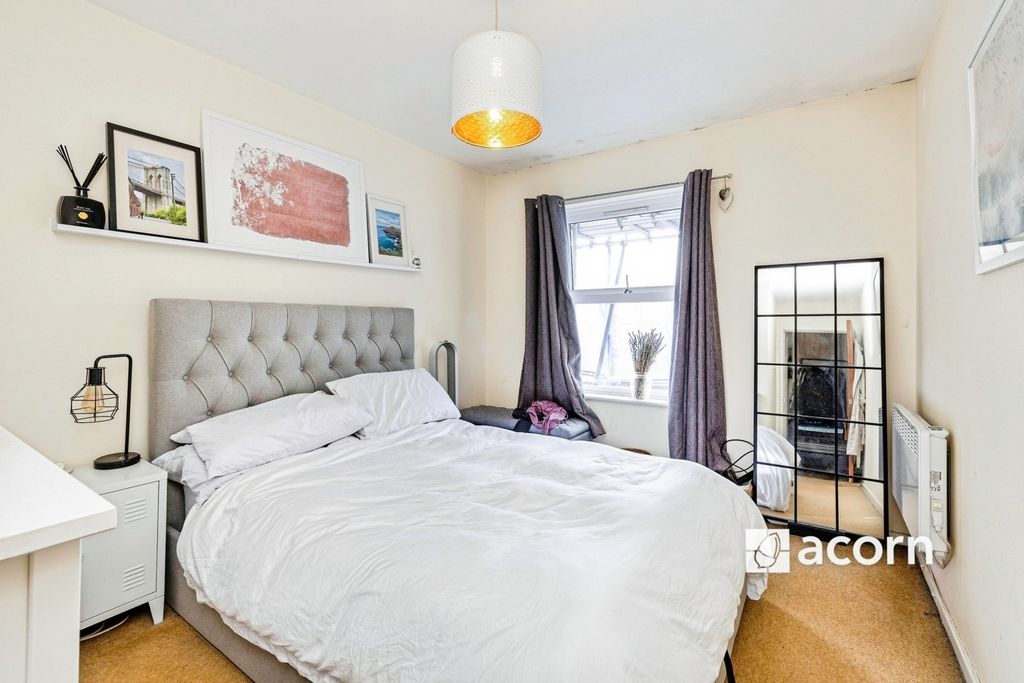 Property photo 3 of 13 d012Baae-Bedroom 201