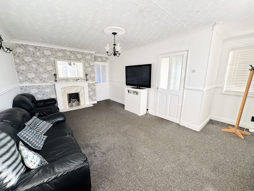 Property photo 3 of 14 Img_1251