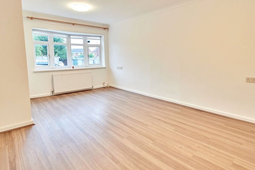 Property photo 2 of 20 Picture No. 04