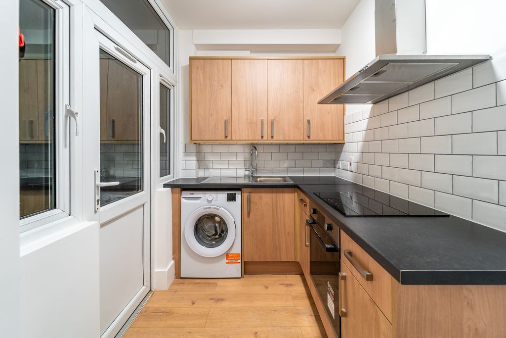 Property photo 3 of 5 Ndb02694