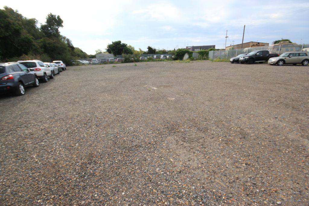 Property photo 1 of 1