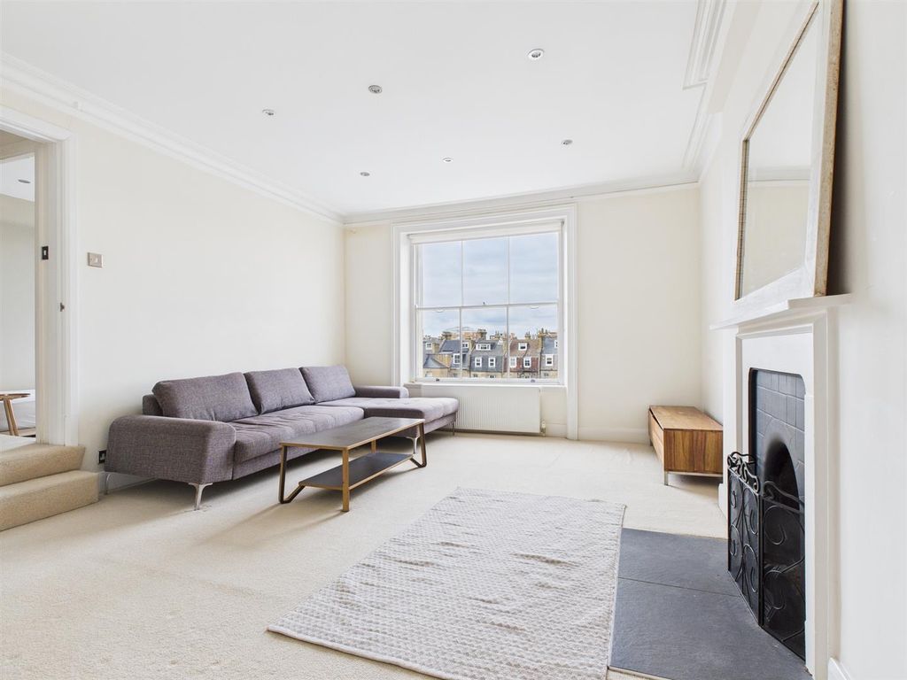 Property photo 2 of 7 Cam04311G0-Pr0076-Still005.Jpg