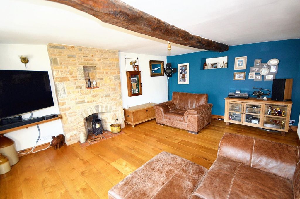Property photo 3 of 26 Living Room