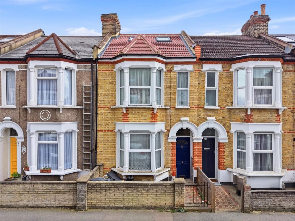 Property photo 1 of 19 1_Dji_20260404144808_0589_d.Jpg