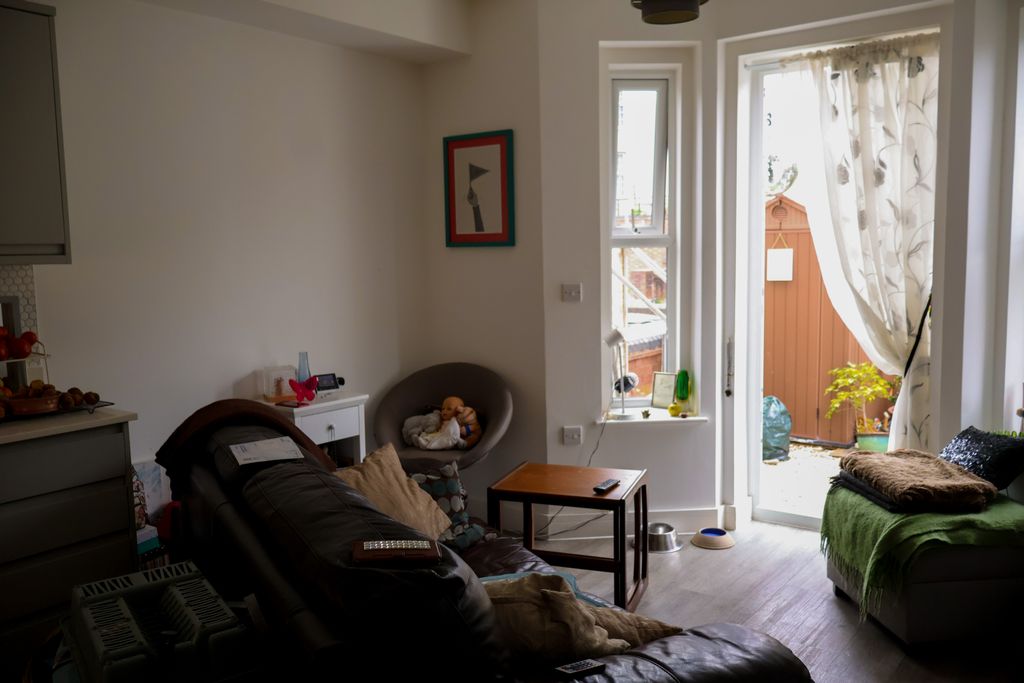 Property photo 2 of 24