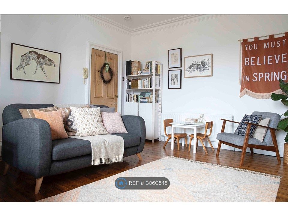 Property photo 1 of 12 Living Room