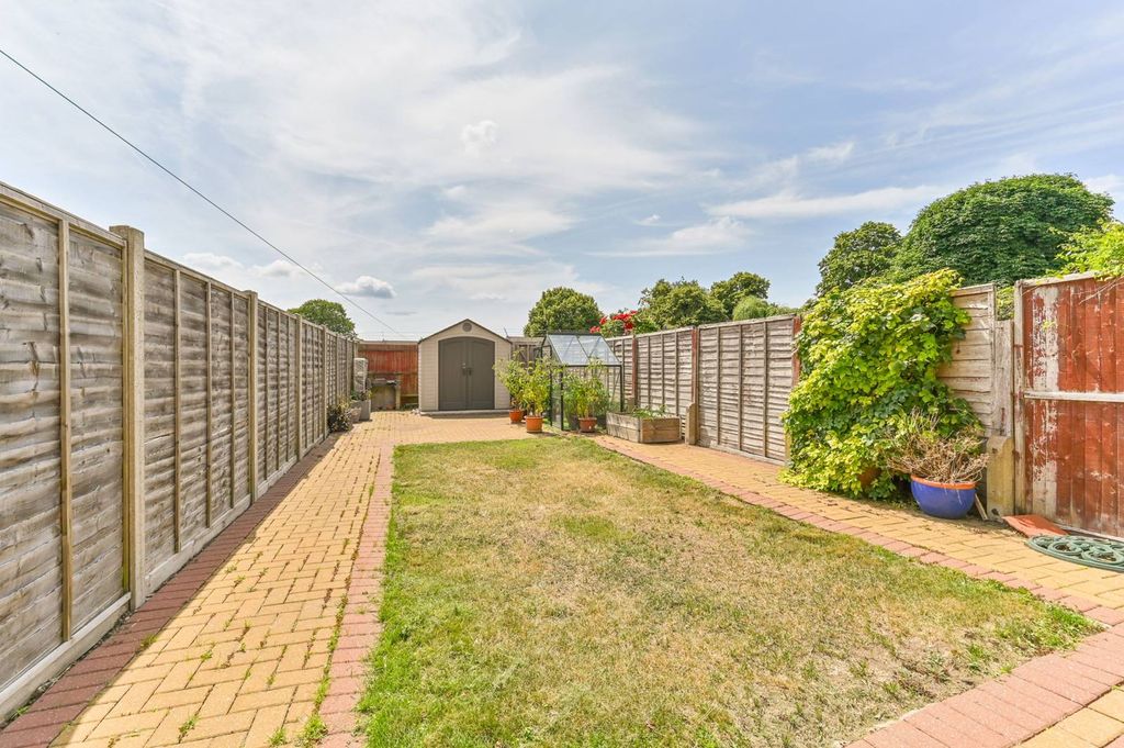 Property photo 2 of 15