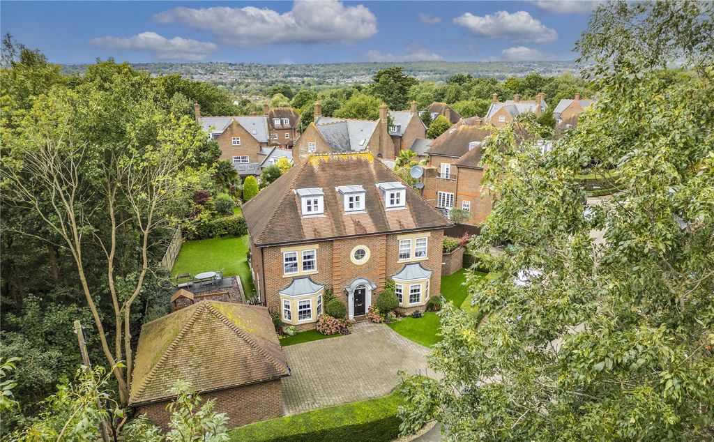 Property photo 1 of 34 Picture No. 37
