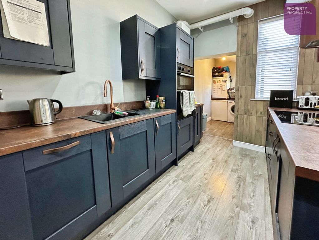 Property photo 3 of 16 Kitchen/Diner