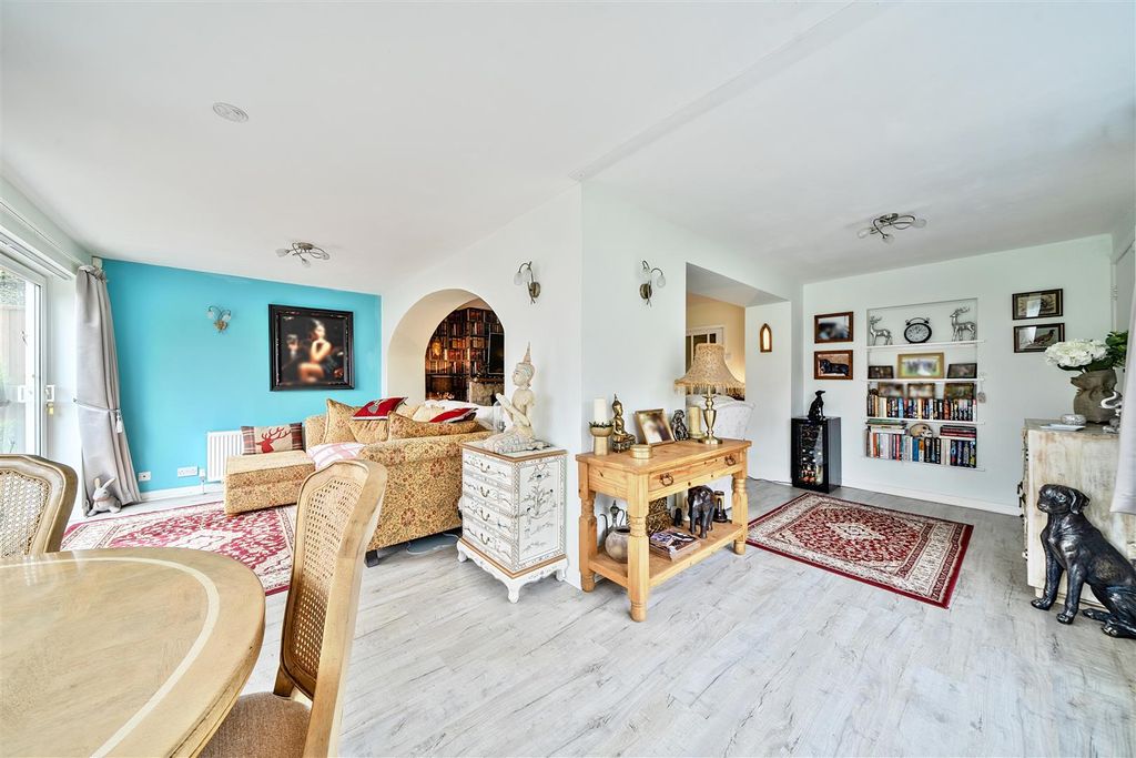 Property photo 2 of 22 1422515-20-69B01B1d4B45B.Jpg