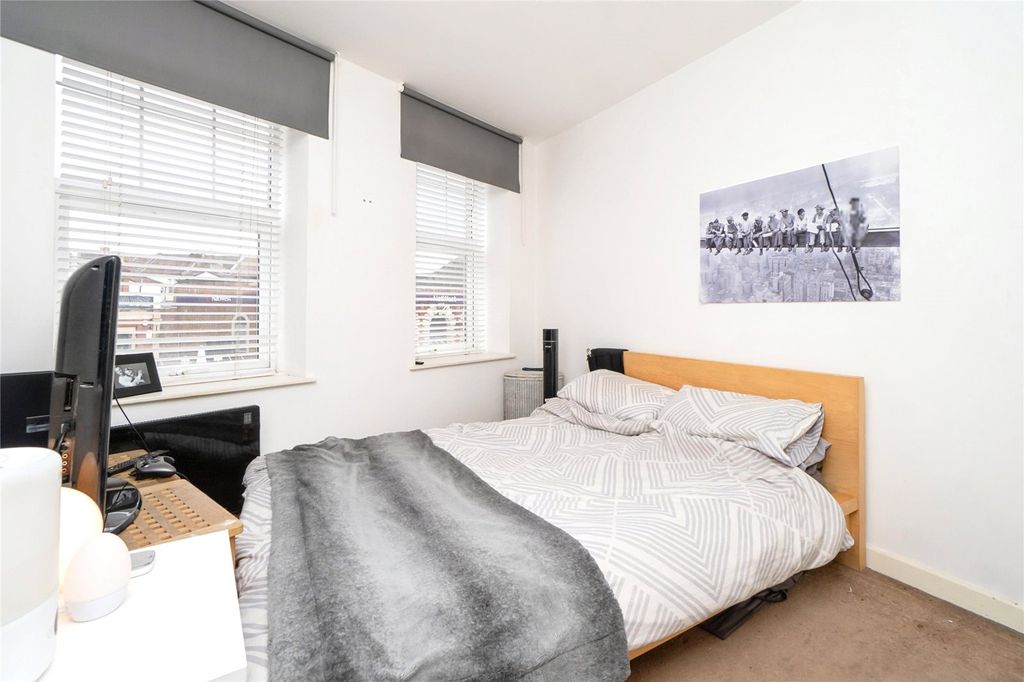 Property photo 3 of 12 Photography