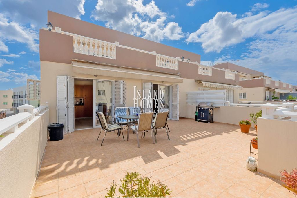 Property photo 1 of 33