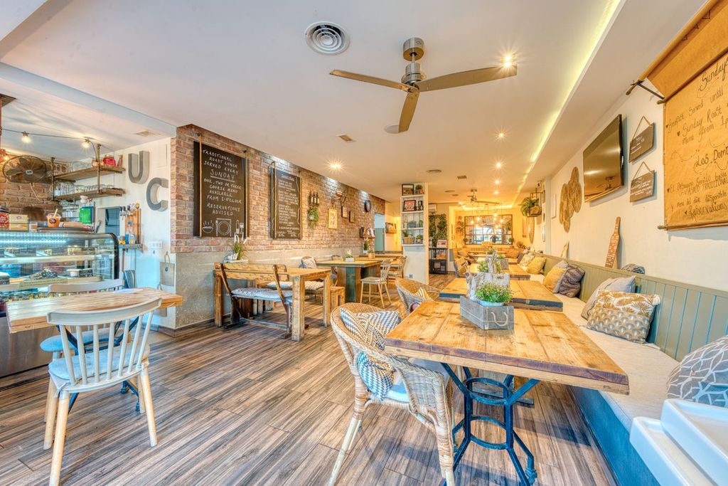 Property photo 3 of 31