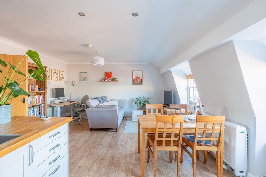 Property photo 3 of 16 Olh08719-Hdr-Edit-2.Jpg