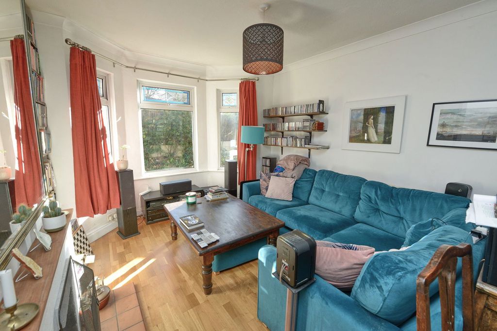 Property photo 2 of 15