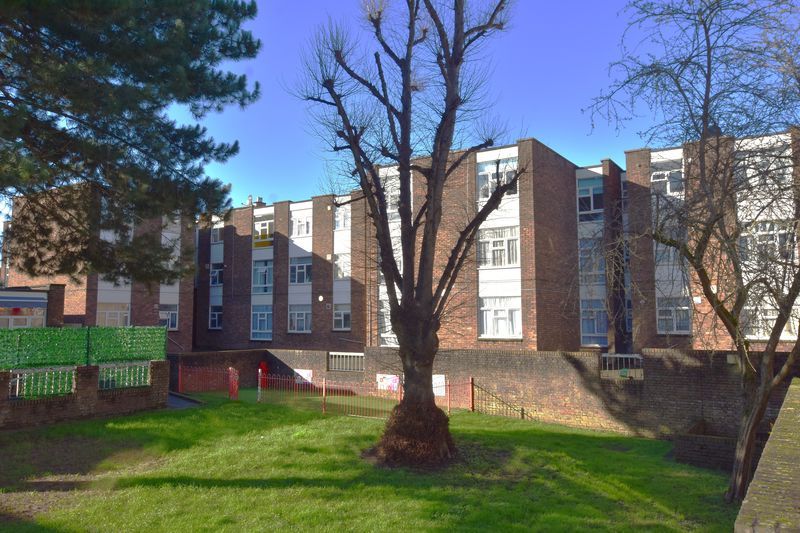 Property photo 1 of 12 Photo 12