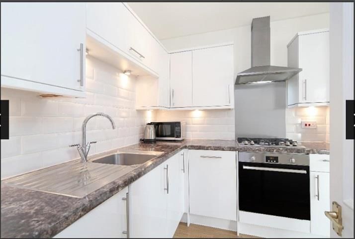 Property photo 2 of 7 Kitchen