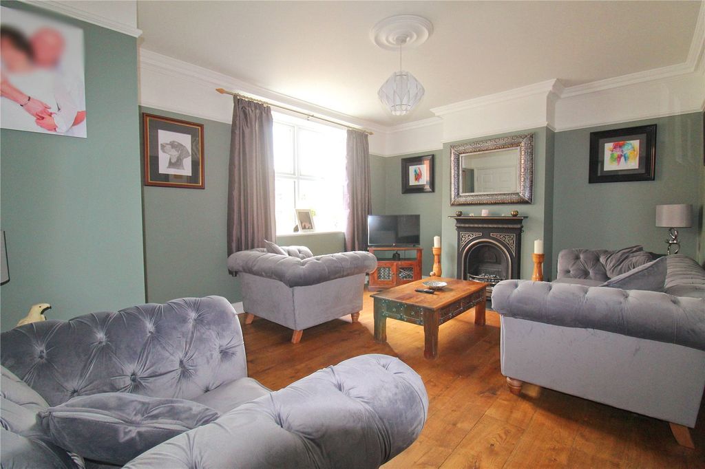 Property photo 3 of 21 Picture No. 08